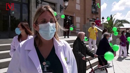 Nursing Home Releases Balloons to Celebrate No Coronavirus Cases in Two Weeks
