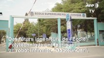 Coronavirus: de futurs ingénieurs ouest-africains créent un robot infirmier à Dakar