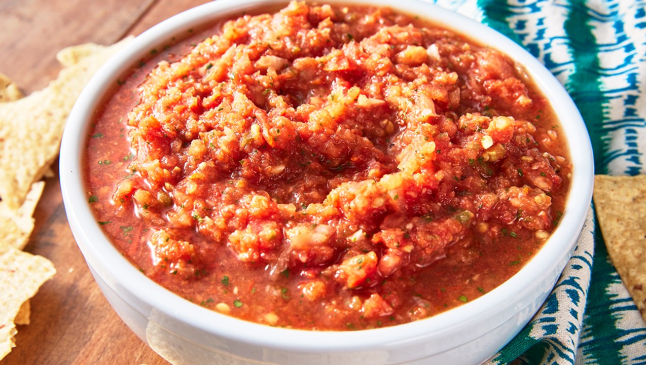 This Homemade Salsa Is The Ultimate Party Food