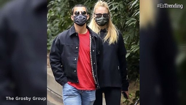 Revelan las primeras fotografías de Sophie Turner embarazada