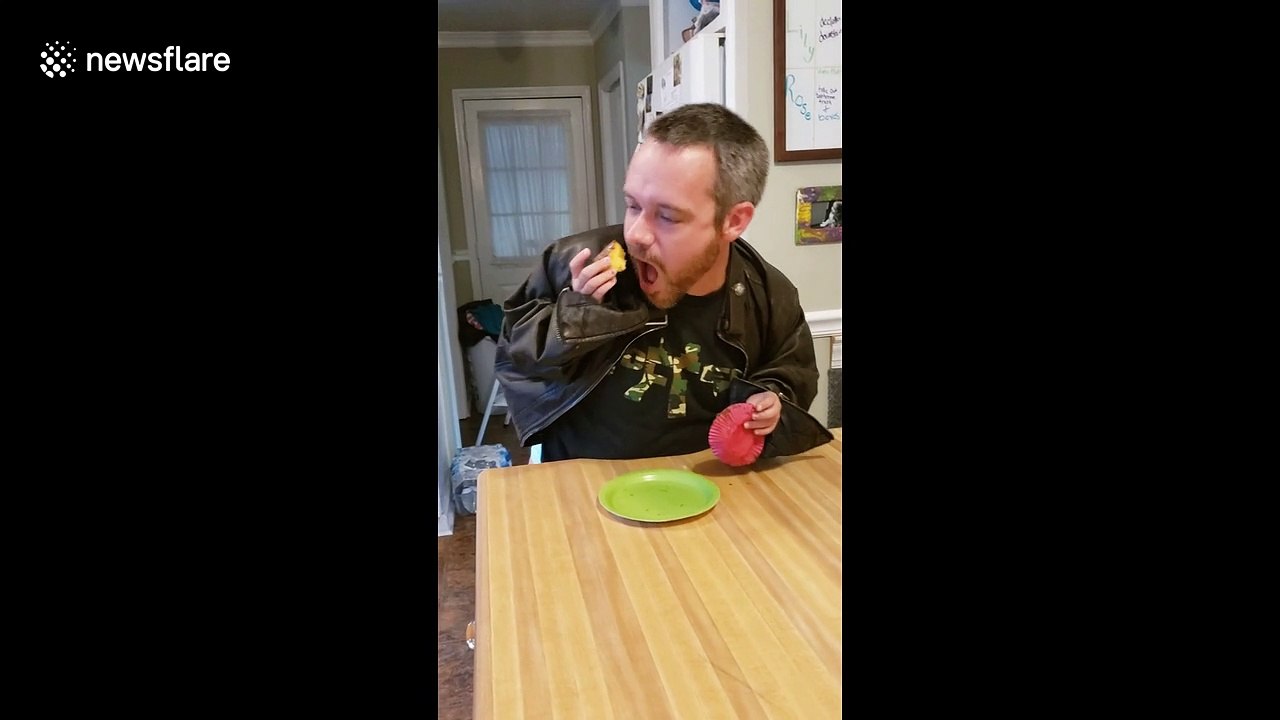 'Tiny arms cupcake feast' Dad in South Carolina hilariously tries to eat a cupcake using his daughter's hands