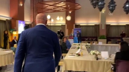 Hollanda Adalet ve Güvenlik Bakanı Grapperhaus "Ulusal İftar"a katıldı