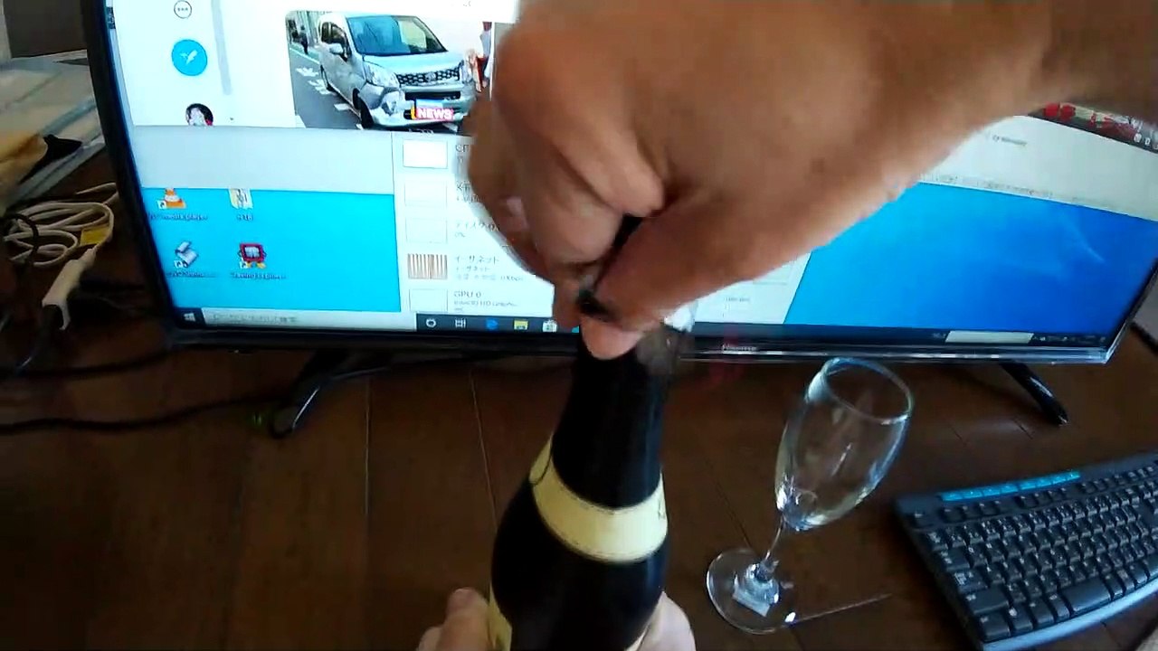 安いシャンパンを飲むだけ