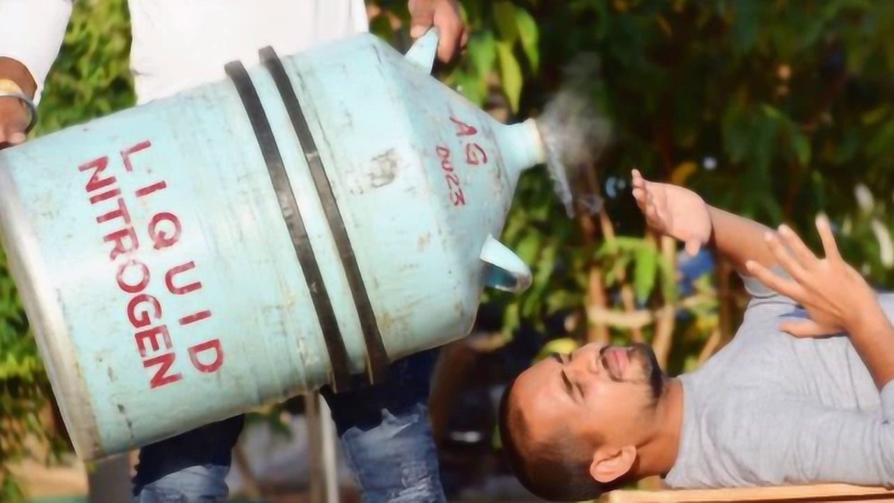 Pouring Liquid Nitrogen On Face - Will It Freeze ?