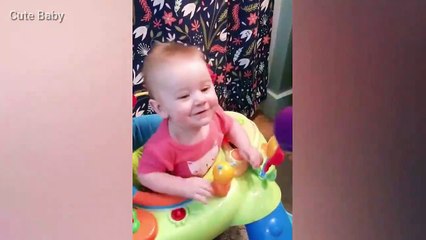 Funny Baby Reaction to Electronics - Baby Awesome Video