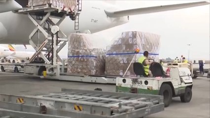 مطار أديس أبابا.. محطة لنقل المساعدات الطبية من العالم إلى أفريقيا