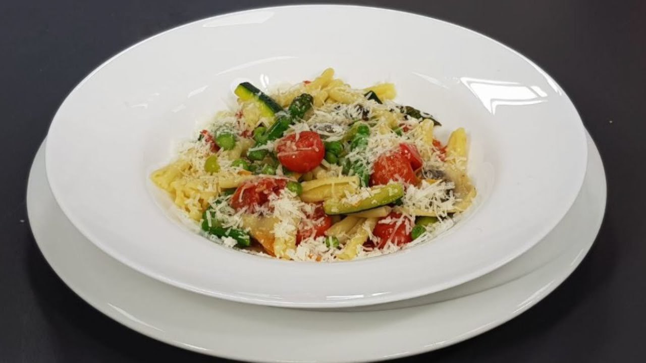 Pasta primavera nga zonja Vjollca