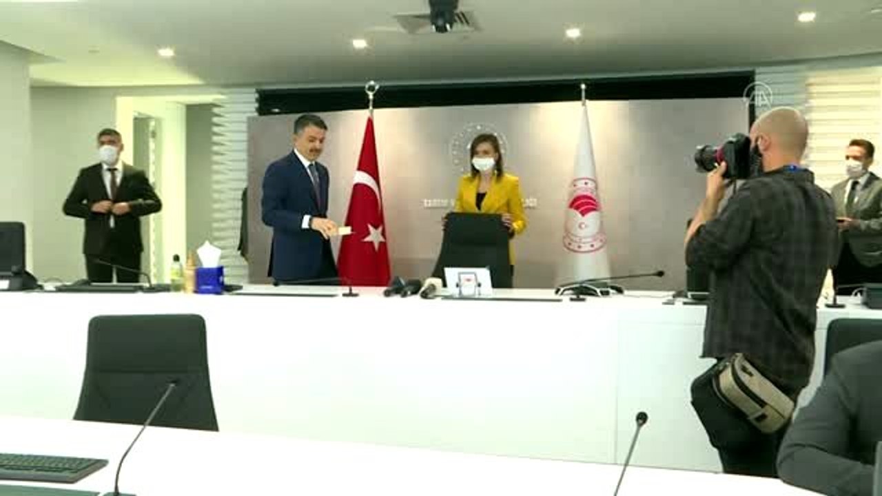 Pakdemirli: "Güçlü tarım, güçlü Türkiye düsturumuzun sürekli olarak arkasındayız"
