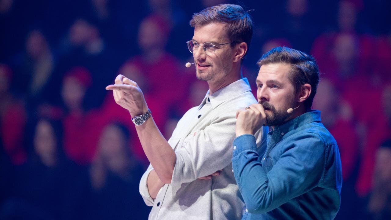 Joko & klaas live überrascht mit harter und wichtiger botschaft