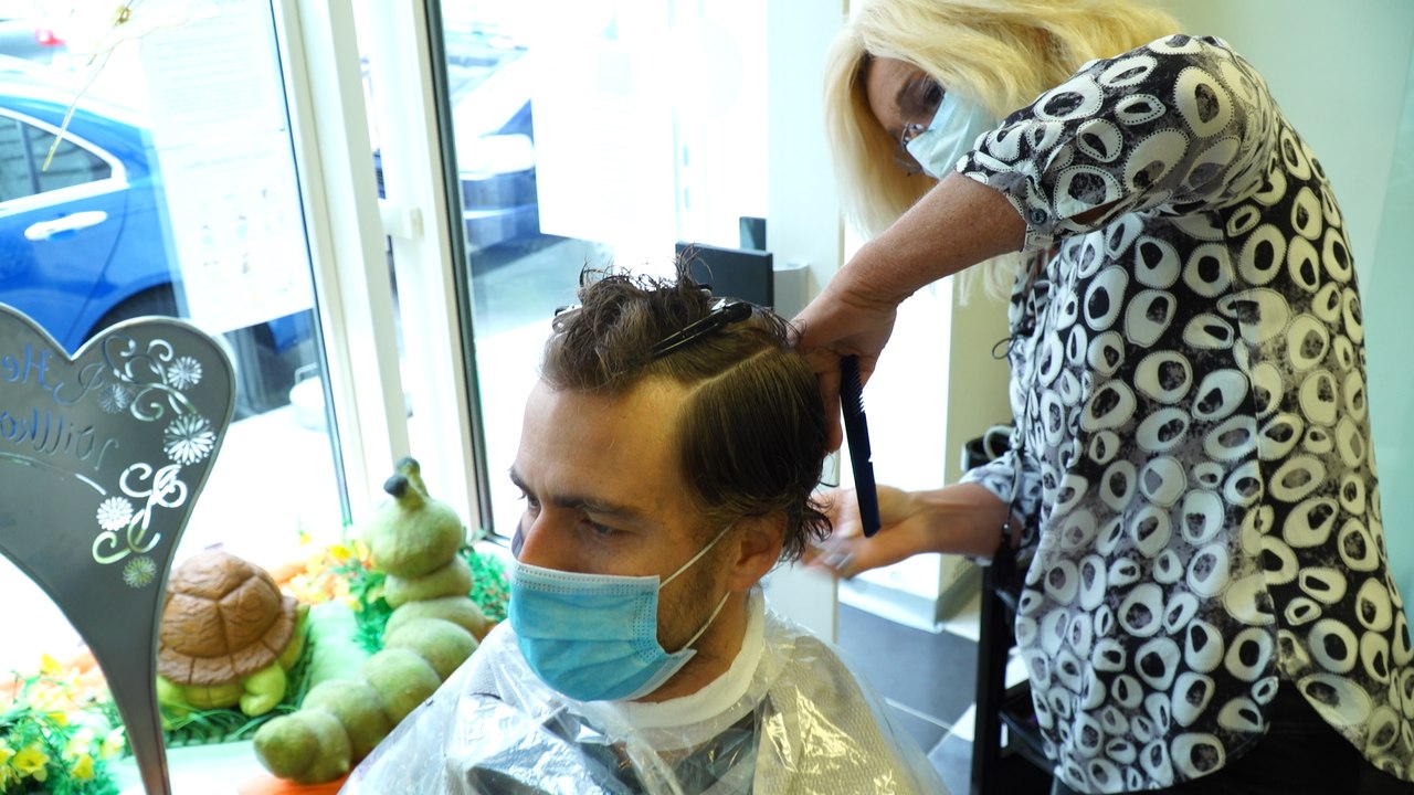 Friseurbesuch mit Maske: Ein Selbsttest