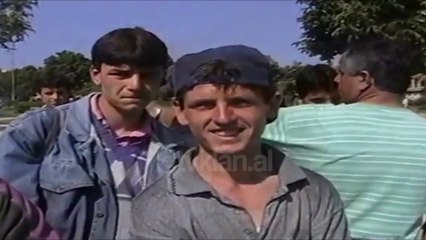 Elbasan, emigrimi i shqiptareve dhe kosovareve (14 Maj 1999)