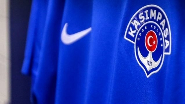 Kasımpaşa'da iki futbolcunun koronavirüs testi pozitif çıktı