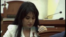 “Quhem Rudina Azem Hajdari”/ Deputetja shpërthen në Kuvend - Vizion Plus