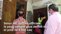 Coronavirus: une association distribue des masques dans la Casbah d'Alger