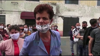 Nuk kanë marrë pagat e “luftës” punonjëset e fasonerive protestë - Vizion Plus