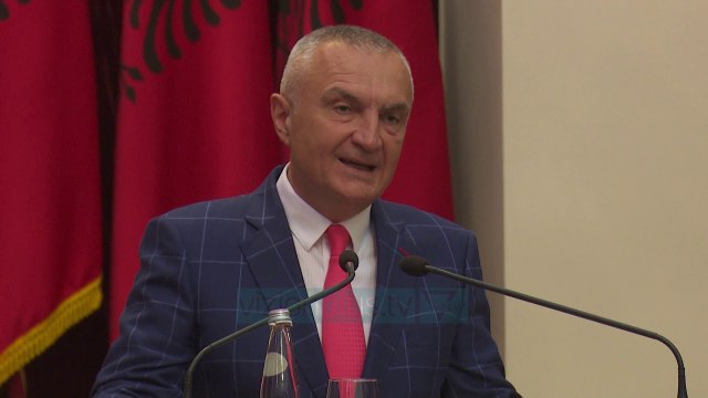 Teatrit Kombëtar/ Meta: Sot depozitova padi në Gjykatën Kushtetuese - Vizion Plus