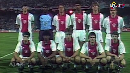 La tête de Van Basten offre la Coupe des Clubs Champions