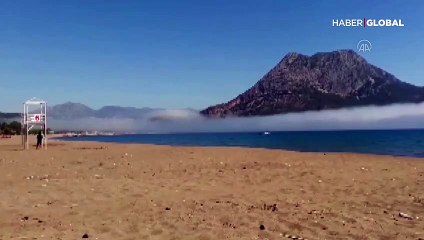 Dakikalar içinde sahil sarıya boyandı! O anlar böyle görüntülendi