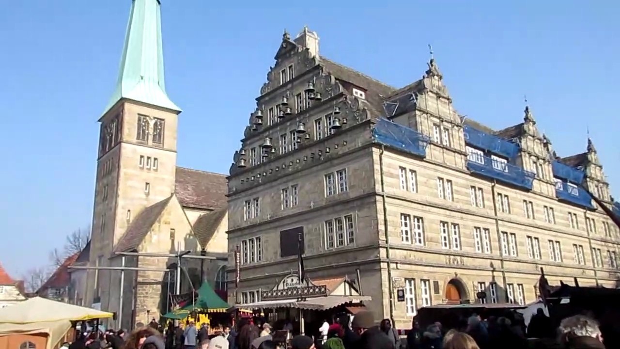 Mystica hamelon - die rattenfängerstadt hameln im mittelalterlichen gewand - la ville du joueur de flûte hameln dans un costume medieval