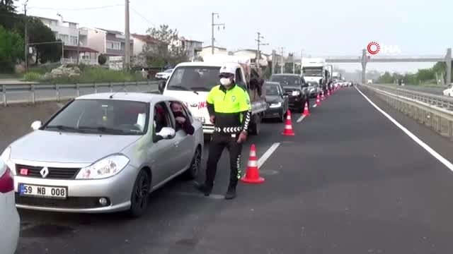 Silivri Gümüşyaka'da kilometrelerce uzunlukta araç kuyruğu oluştu