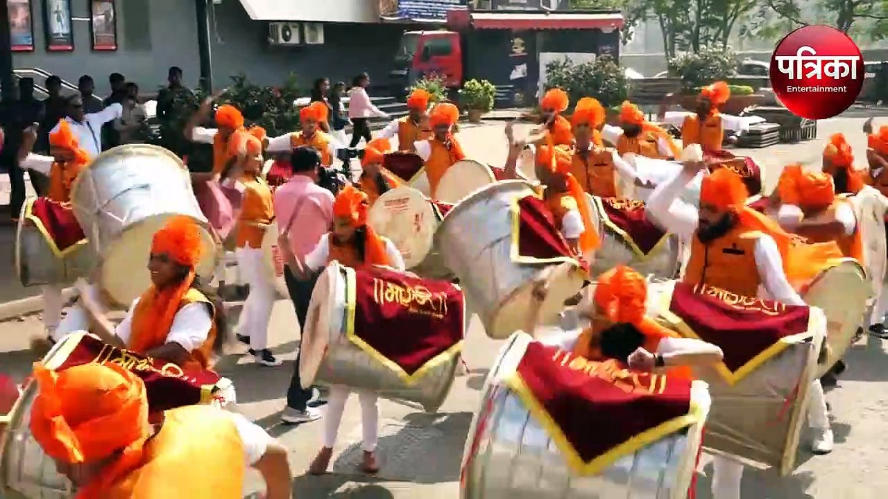 ठाकरे का ट्रेलर हुआ लॉन्च - नवाजुद्दीन सिद्दीकी...