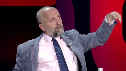 360 gradë - Dritat e satelitëve në qiell? Cako: Janë 12 satelitë-avionë që i rrinë në kokë Kinës