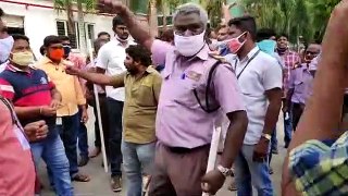 Odia Labour bitten by Guard inside the Company - Cop watching !!