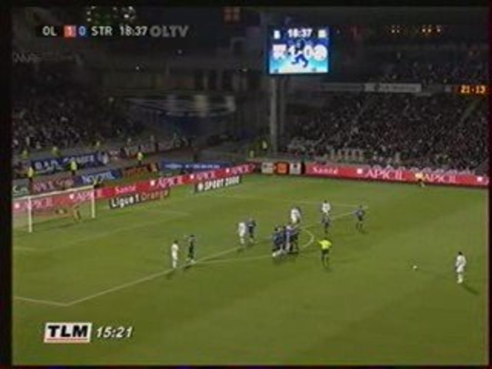 Lyon - Strasbourg , But de Juninho