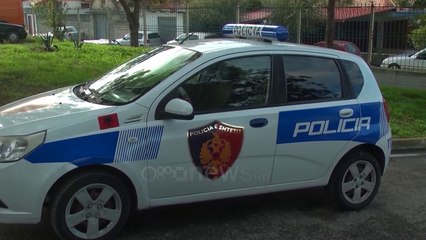 Ora News - Fier: Familja kthen shtëpinë në laborator droge, arrestohen nënë e bir, në kërkim babai