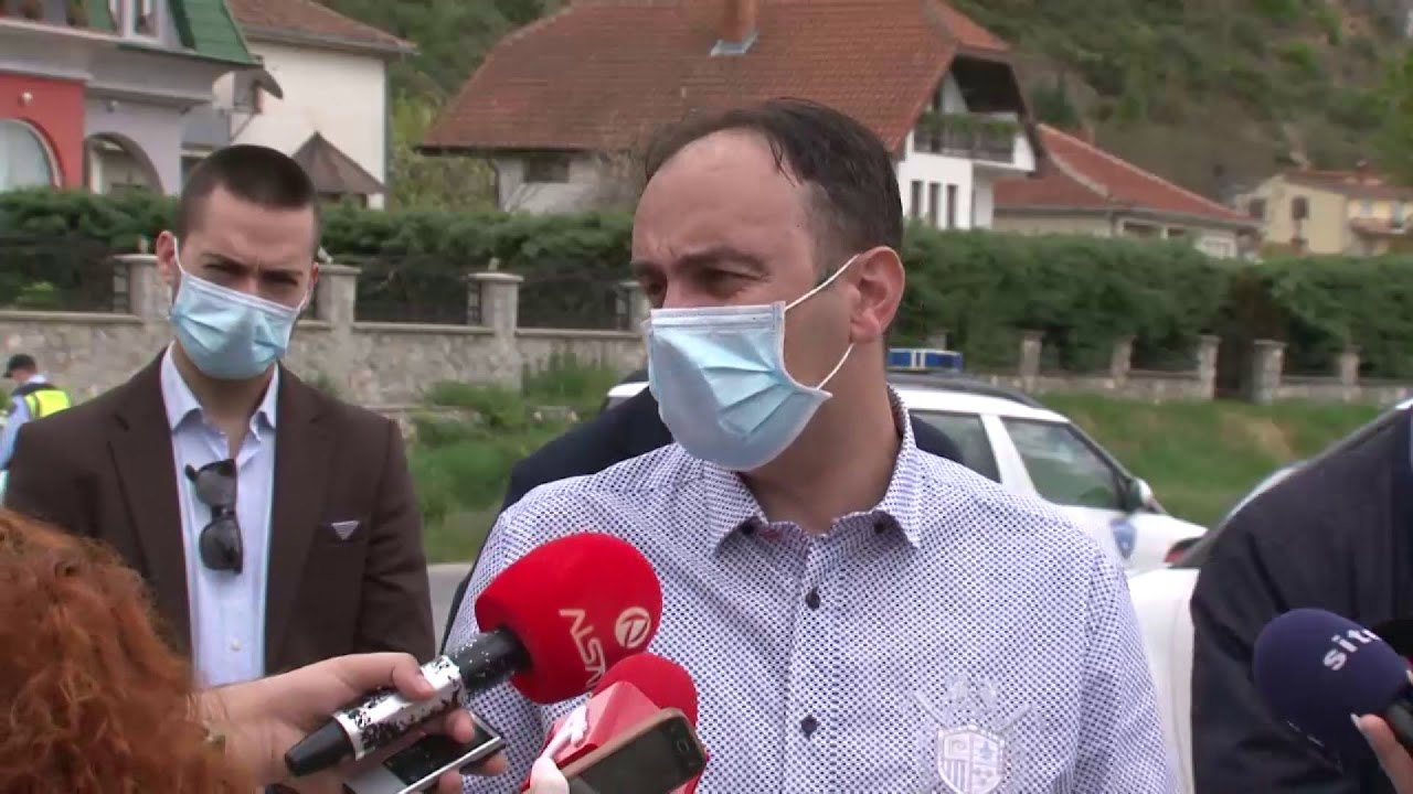Shkrumbohet kafeneja Fontana në Shkup