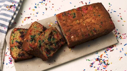 This Cake Mix Banana Bread Is SO Easy To Make