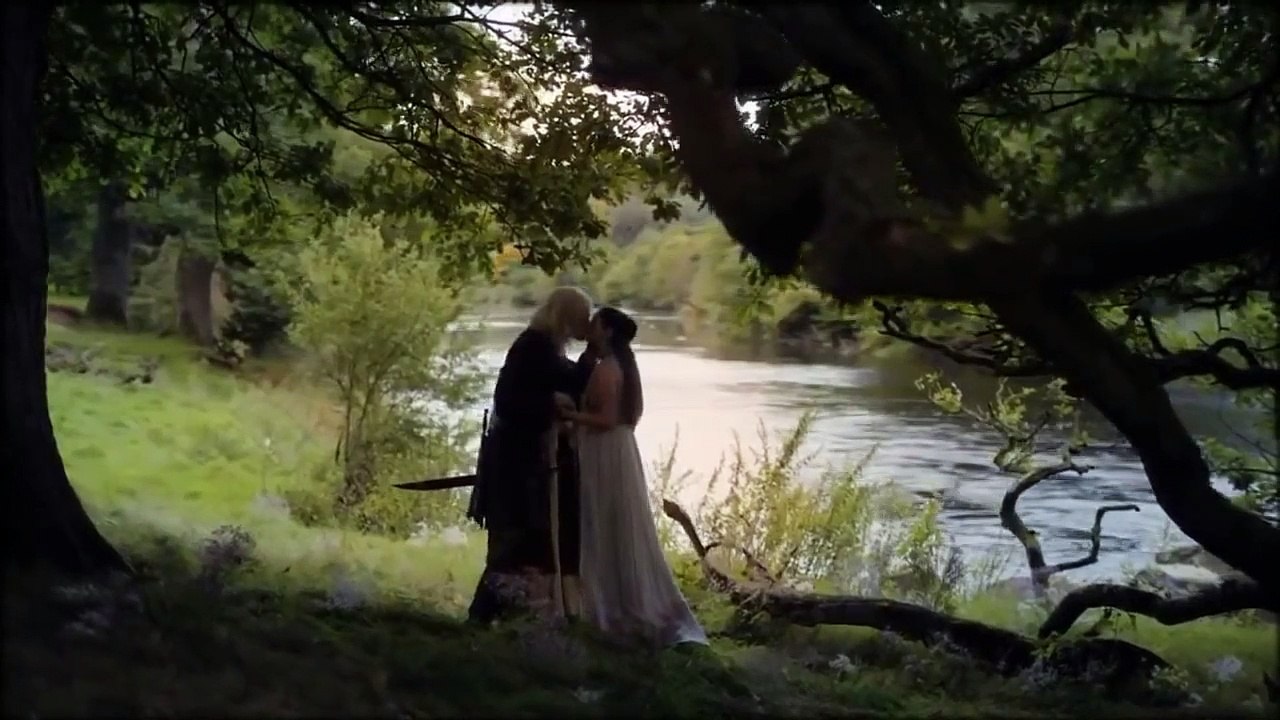 Jon Snow and Daenerys Love Scene Game of Thrones