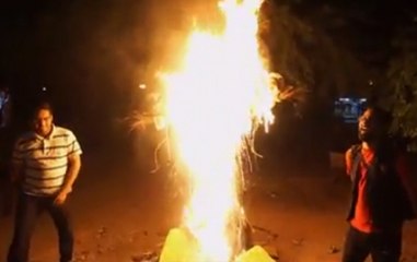 JNU students burn effigy of PM Modi, Amit Shah dubbing them as Ravana