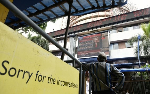 Headlines at 11am on Sept 12: Sensex dips by 546 points, Nifty by 167.30 points