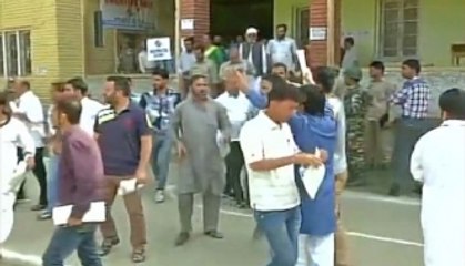 Anantnag by-election: Congress workers creates ruckus outside counting hall