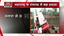 17 killed after a bus crashes into two cars on Mumbai-Pune expressway