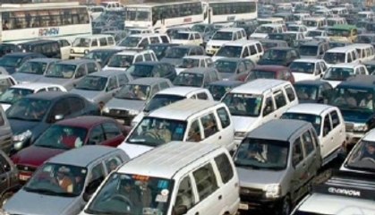 Traffic woes for commuters as protesting cabbies block NH-8