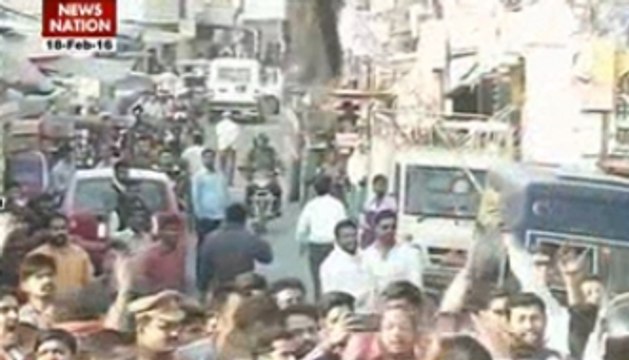 Rahul Gandhi shown black flags in Lucknow