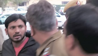 Kanhaiya roughed up by lawyers in court