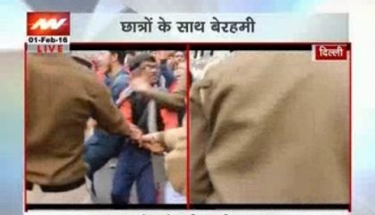 Delhi Police beat women in broad daylight
