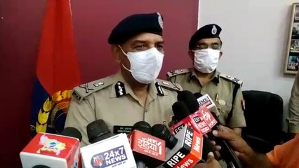 मां-बाप, पत्नी व बहन की सुपारी देकर कराई हत्या, प्रेमिका की फोटो वायरल करने पर बिगड़ी थी बात