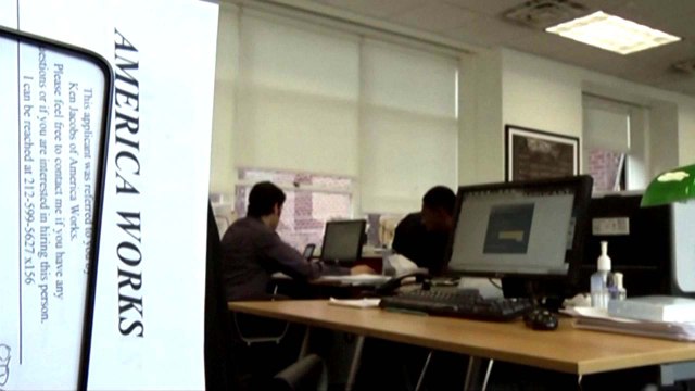 美 실업자 3천6백만 명... 경제 재가동 vs. 추가 부양책 / YTN