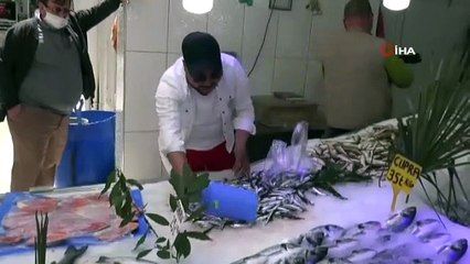Sinop'ta hamsi sürpriz yaptı