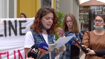 Descargar video: Studentet proteste perpara ministrise se arsimit - News, Lajme - Vizion Plus