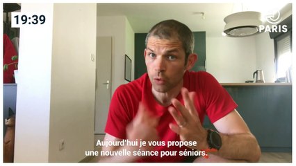Paris chez vous : 20 minutes de sport pour les séniors, avec Nicolas, en langue des signes.