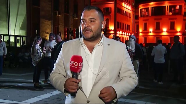 Ja cfare po ndodh para Teatrit Kombetar, Shikoni videon