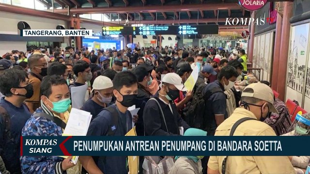 Heboh Tumpukan Penumpang di Bandara Soekarno-Hatta, Antreannya Dempetan