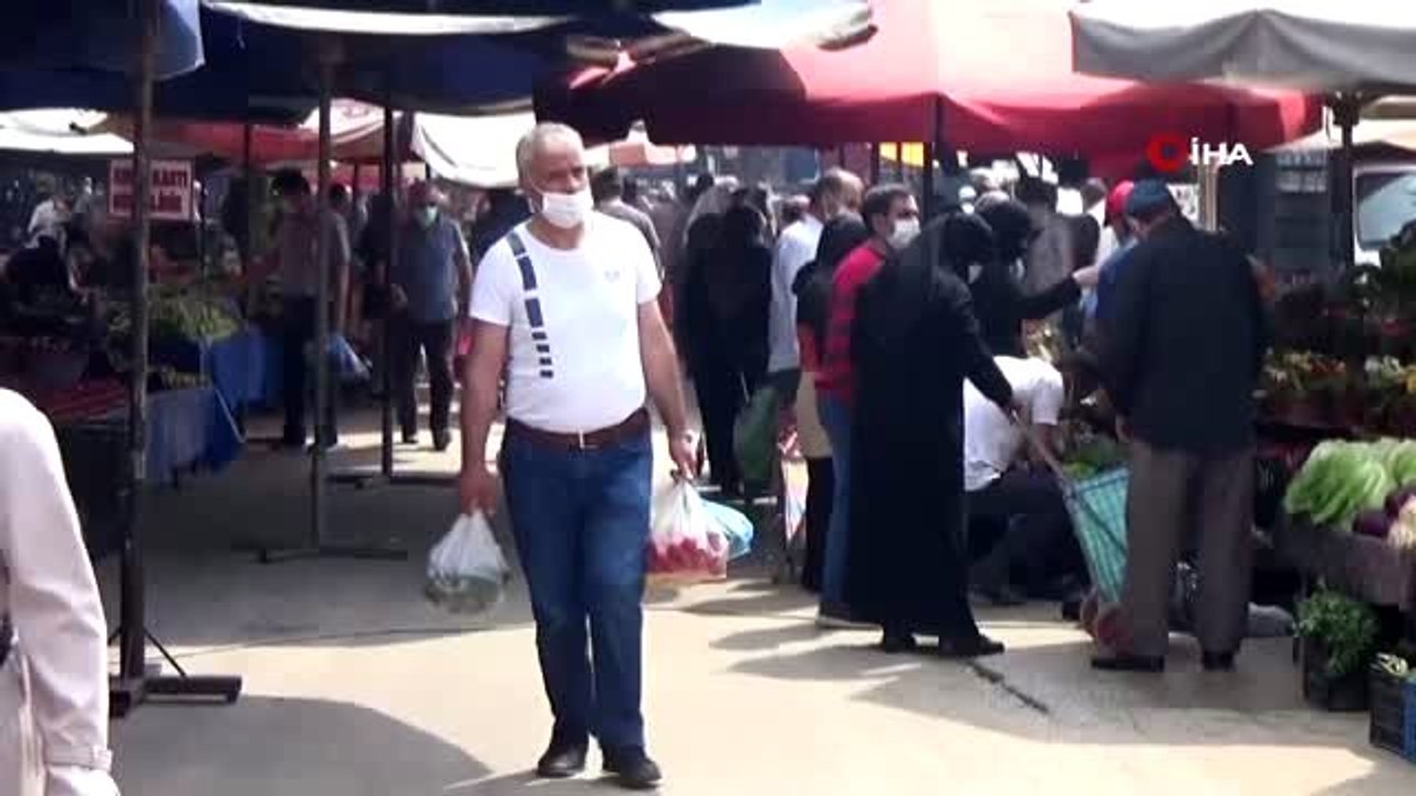 Kilosu 5 TL olan karpuz dilim dilim satılıyor