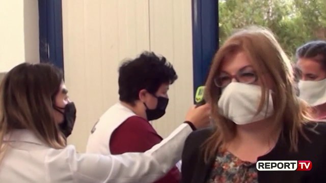 Report TV -7 raste të reja me COVID në Durrës, punonjës të një fasonerie