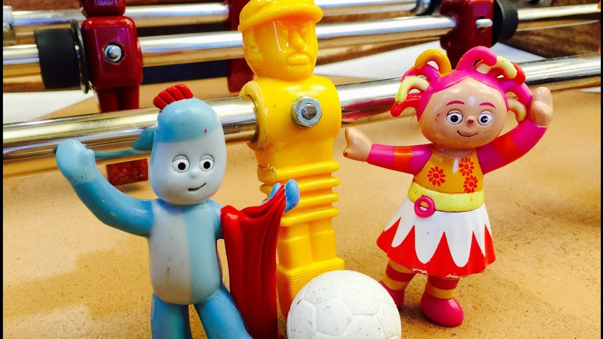 iggle piggle and upsy daisy toys